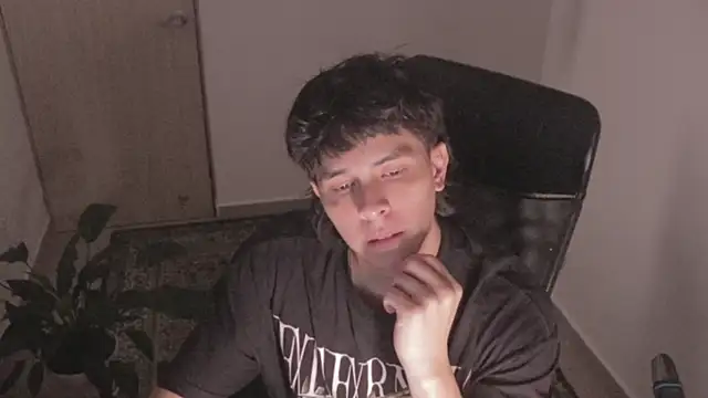 Snapshot of Tony_Hoffa chatting on 01.14.26 Tony Hoffa online show from 01.14.26