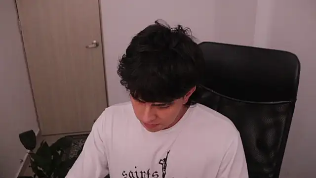 Snapshot of Tony_Hoffa chatting on 03.01.26 Tony Hoffa online show from 03.01.26