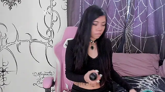 Snapshot of AlyRoses chatting on 06.17.26 AlyRoses online show from 06.17.26