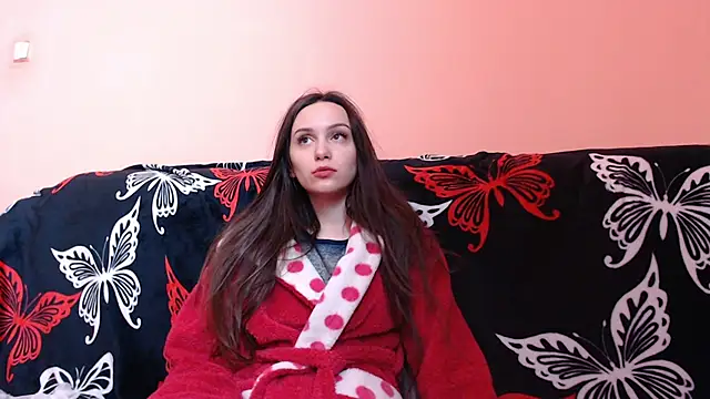 AlmaQueen online show from 01.09.25