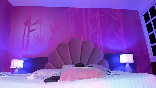 LottiCarter online show from 01.20.25