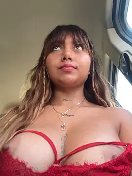 Snapshot of amanda-medrano1 chatting on 03.21.25 amanda-medrano1 online show from 03.21.25