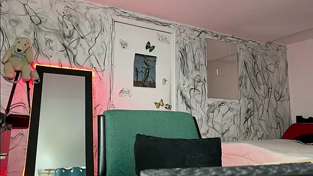 Saturno v online show from 01.28.25