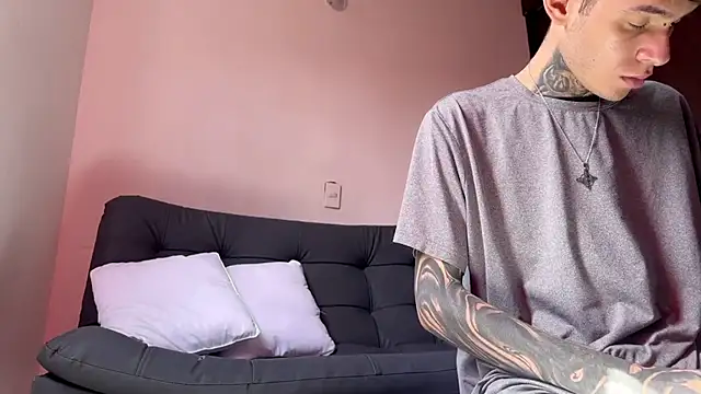 Saturno v online show from 03.13.25