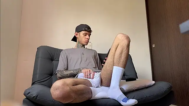 Saturno v online show from 03.19.25