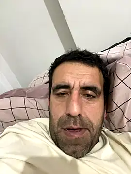 Snapshot of zilzop chatting on 12.01.25 zilzop online show from 12.01.25