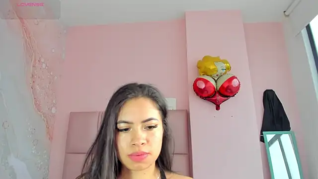 soyzarahtorres online show from 10.31.25