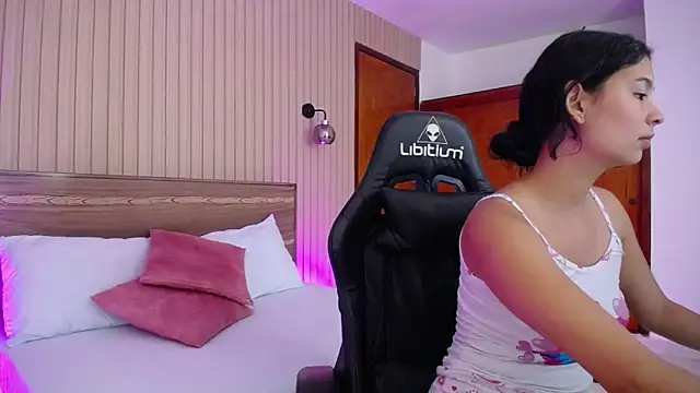 melody flowers online show from 12.17.24