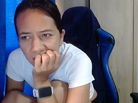 Snapshot of Erotic_latina chatting on 10.17.25 Erotic latina online show from 10.17.25