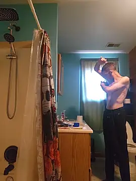 Snapshot of MysteriousFire23 chatting on 11.18.25 MysteriousFire23 online show from 11.18.25