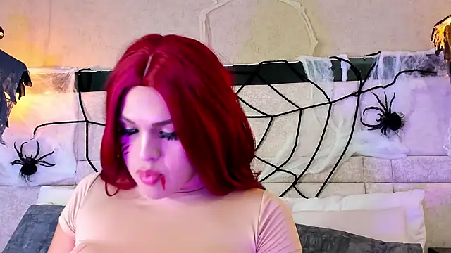 Snapshot of kimCosseyy chatting on 10.24.25 kimCosseyy online show from 10.24.25