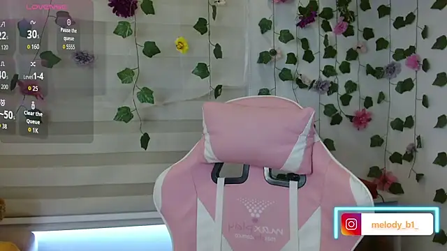 Snapshot of melody_brawns chatting on 09.28.25 melody brawns online show from 09.28.25