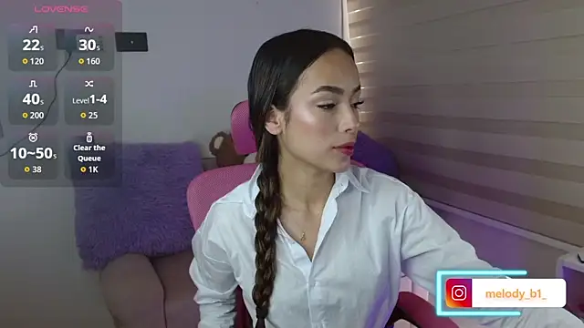 Snapshot of melody_brawns chatting on 11.28.25 melody brawns online show from 11.28.25