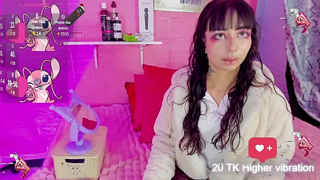 hanna  azumi online show from 10.29.25