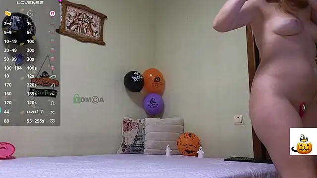 Snapshot of WoowMasha88 chatting on 10.31.25 WoowMasha88 online show from 10.31.25