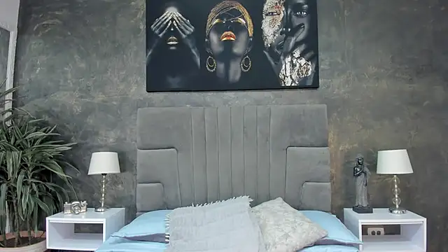 Snapshot of isa_lancaster chatting on 11.18.25 isa lancaster online show from 11.18.25