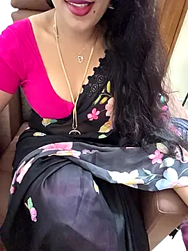 Snapshot of Roja-Telugu777 chatting on 12.19.25 Roja-Telugu777 online show from 12.19.25