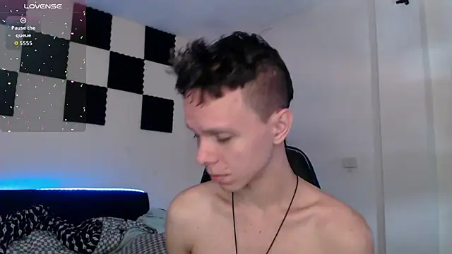 bryamado69 online show from 10.29.25