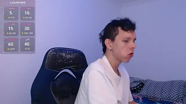 Snapshot of bryamado69 chatting on 12.20.25 bryamado69 online show from 12.20.25