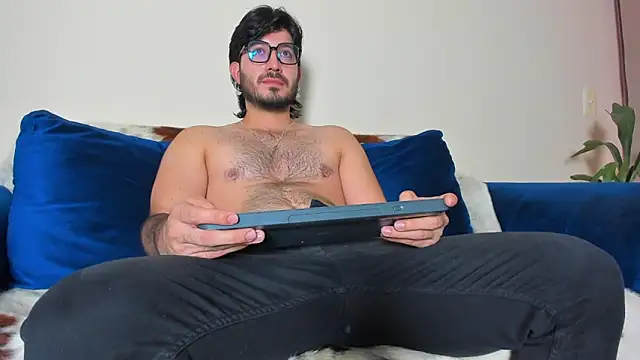 Snapshot of Ackerman_Eren_ chatting on 01.17.25 Ackerman Eren  online show from 01.17.25