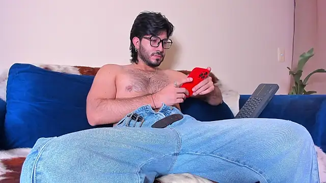 Snapshot of Ackerman_Eren_ chatting on 01.24.25 Ackerman Eren  online show from 01.24.25