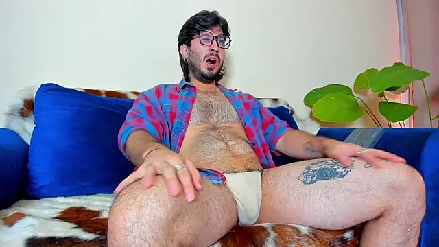 Snapshot of Ackerman_Eren_ chatting on 02.15.25 Ackerman Eren  online show from 02.15.25