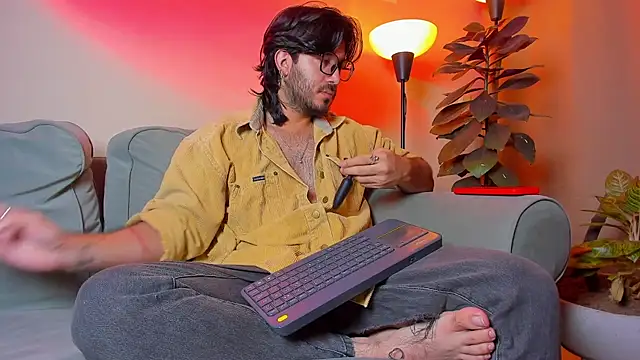 Snapshot of Ackerman_Eren_ chatting on 09.15.25 Ackerman Eren  online show from 09.15.25