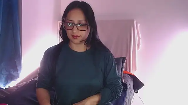 Snapshot of Andrea_Sexx_ chatting on 02.11.25 Andrea Sexx  online show from 02.11.25