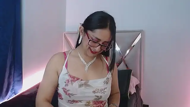 Snapshot of Andrea_Sexx_ chatting on 02.15.25 Andrea Sexx  online show from 02.15.25