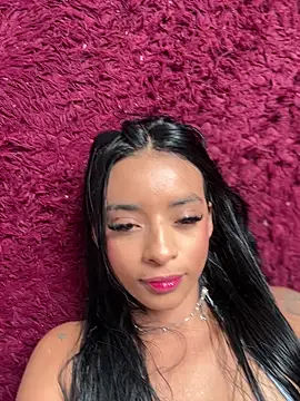 Laura fernandezII online show from 02.20.25