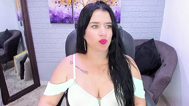 LenaRuiz  online show from 02.05.26