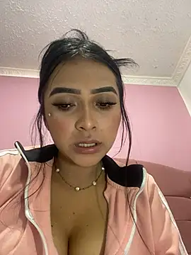 Snapshot of Miaa_coopeer chatting on 03.06.25 Miaa coopeer online show from 03.06.25