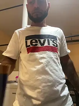 islandvybee55 online show from 02.20.26