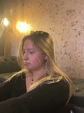 MiaPetit  online show from 03.08.25