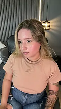 MiaPetit  online show from 11.02.25