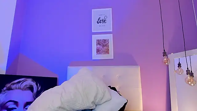 Charlotte11-11 online show from 03.08.26