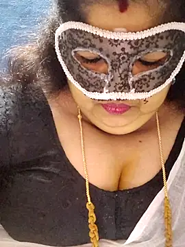 Snapshot of tamilthanushri chatting on 02.03.26 tamilthanushri online show from 02.03.26