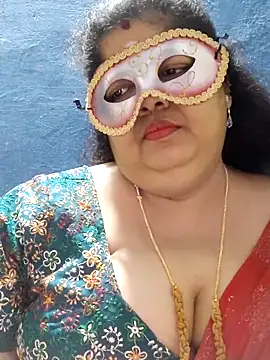 Snapshot of tamilthanushri chatting on 02.06.26 tamilthanushri online show from 02.06.26