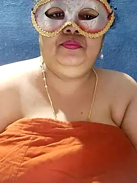 Snapshot of tamilthanushri chatting on 02.18.26 tamilthanushri online show from 02.18.26