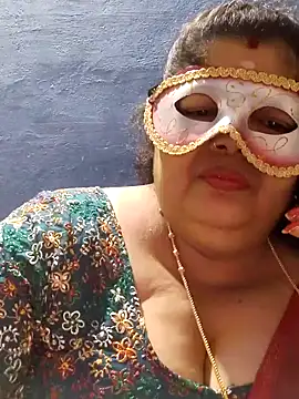 Snapshot of tamilthanushri chatting on 02.20.26 tamilthanushri online show from 02.20.26