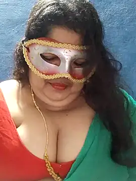 Snapshot of tamilthanushri chatting on 02.26.26 tamilthanushri online show from 02.26.26