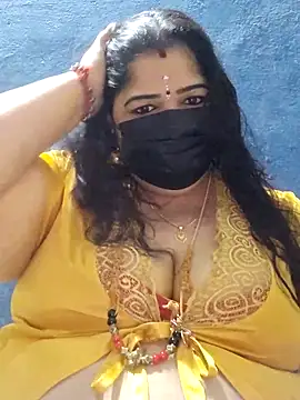 Snapshot of tamilthanushri chatting on 02.27.26 tamilthanushri online show from 02.27.26