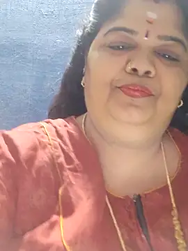 Snapshot of tamilthanushri chatting on 05.28.26 tamilthanushri online show from 05.28.26
