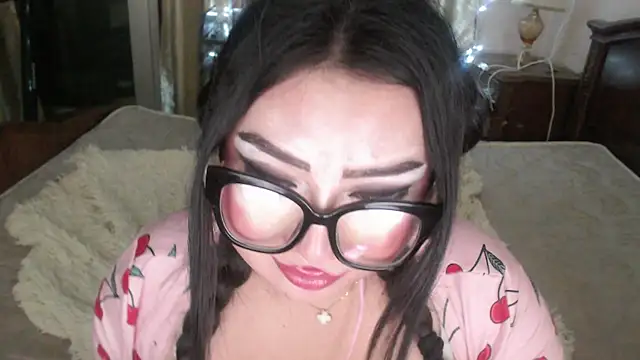 cutie sakura online show from 03.09.25