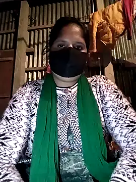 Snapshot of Koyel-Sen chatting on 12.31.24 Koyel-Sen online show from 12.31.24