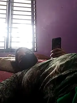 Snapshot of Koyel-Sen chatting on 02.21.25 Koyel-Sen online show from 02.21.25