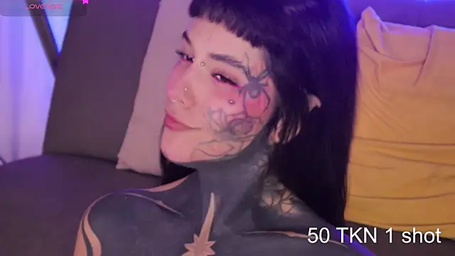 Snapshot of FairyFlexxxx chatting on 02.24.26 FairyFlexxxx online show from 02.24.26