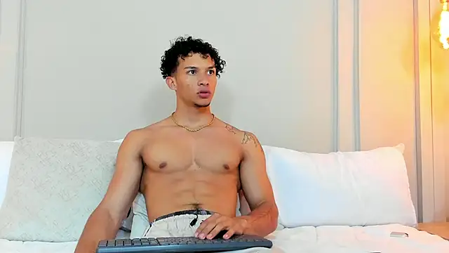 Snapshot of Dominick_star chatting on 12.13.24 Dominick star online show from 12.13.24