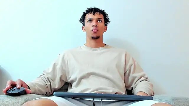 Snapshot of Dominick_star chatting on 01.18.25 Dominick star online show from 01.18.25