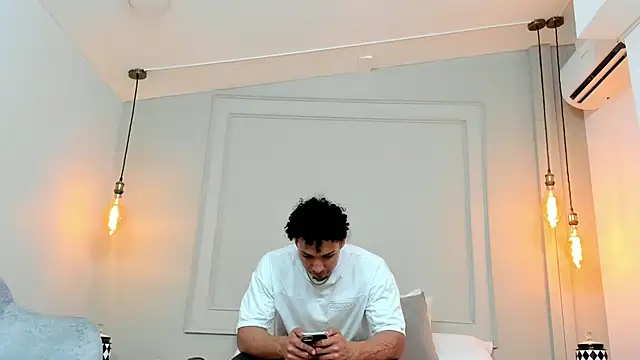 Snapshot of Dominick_star chatting on 02.04.25 Dominick star online show from 02.04.25